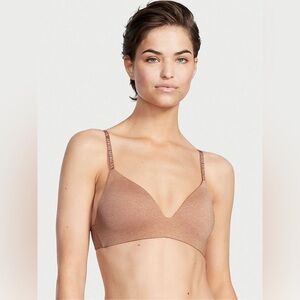 Victoria’s Secret Brilliant Blush Nude T- Shirt Logo Strap Bra- 34DDD